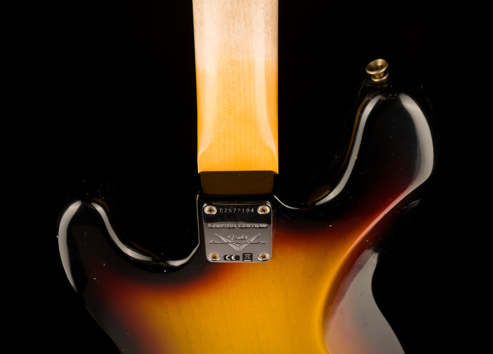 Fender Custom Shop 1964 Jazz Bass Journeyman Relic Super Faded Aged 3-Tone Sunburst