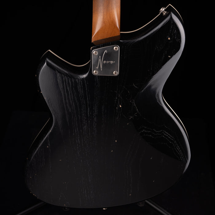 Novo Miris J Light Distress Bull Black with Soft Case