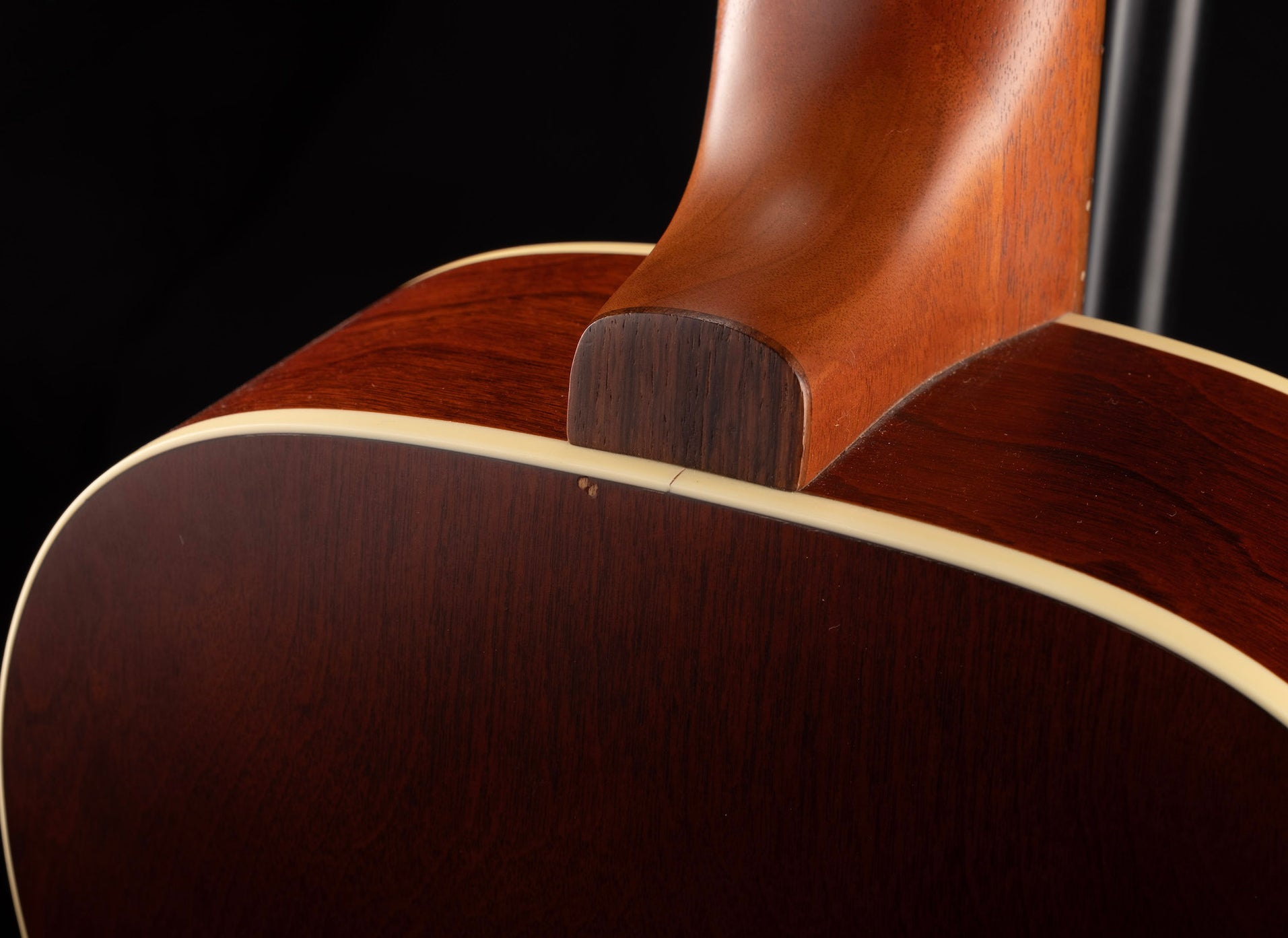 Used Godin La Patrie Motif Classical Guitar Natural — Truetone Music