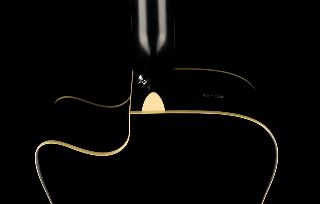 Pre Owned Yamaha FGX830C Dreadnought Cutaway Black With Case