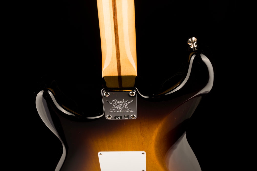 Fender Custom Shop Limited Edition 70th Anniversary 1954 Stratocaster NOS Wide-Fade 2-Color Sunburst With Case