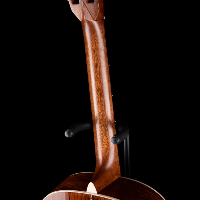Martin Custom Shop 000-28 Slotted Headstock Guatemalan Rosewood With Italian Alpine Spruce With Case