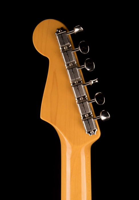 Used Fender American Vintage II 1961 Stratocaster 3-Tone Sunburst with OHSC