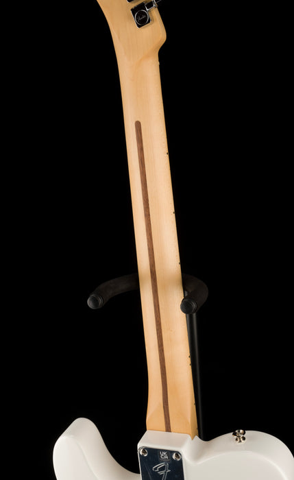 Used Demo Fender Player Series Telecaster Maple Fingerboard Polar White