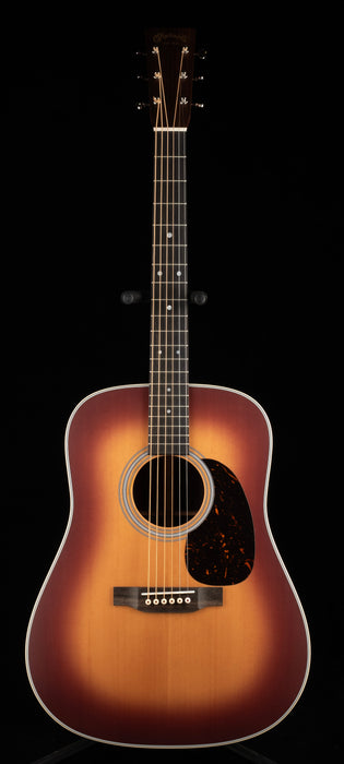 Martin D-28 Satin Amberburst with Case