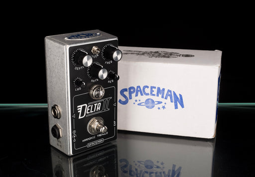 Used Spaceman Delta II Harmonic Tremolo Pedal With Box