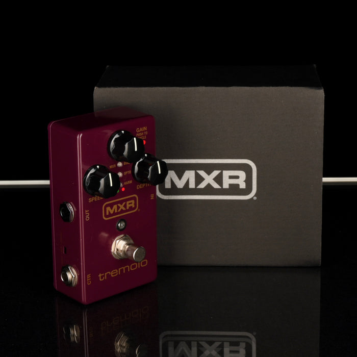 Used MXR M305 Tremolo Pedal with Box