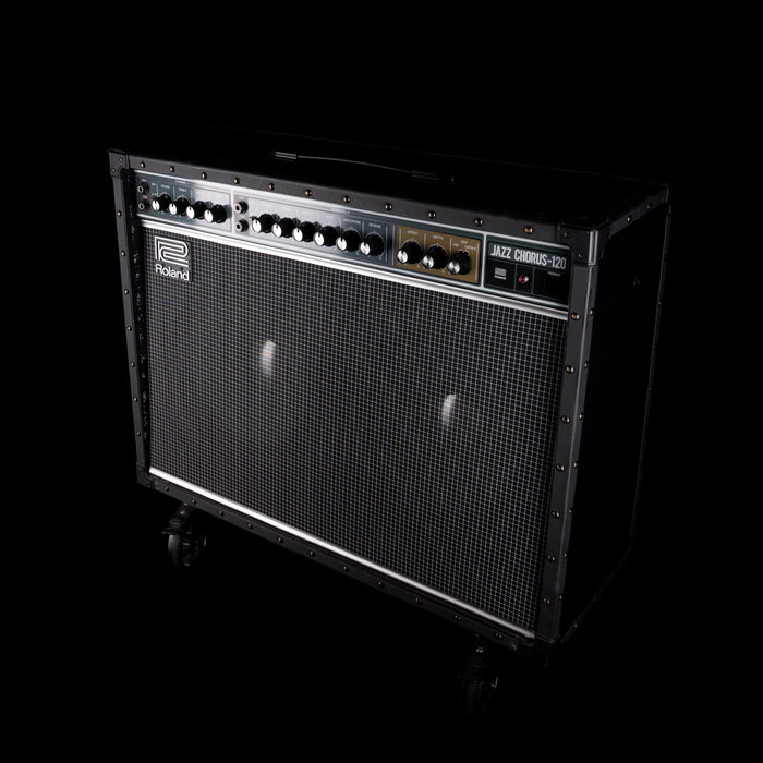 Pre Owned Roland JC-120 Guitar Amp Combo With Footswitch and Cover - Z2M6789