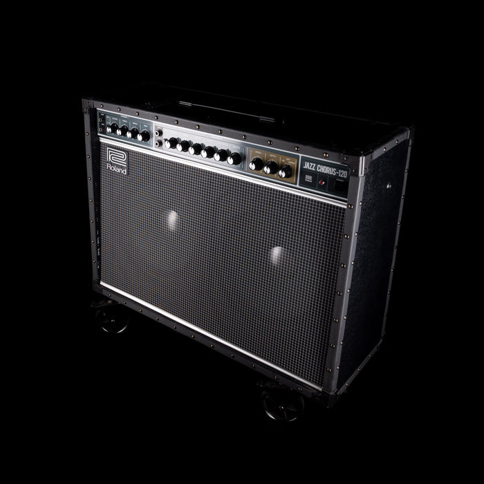 Pre Owned Roland JC-120 Guitar Amp Combo With Footswitch and Cover - Z2M6777