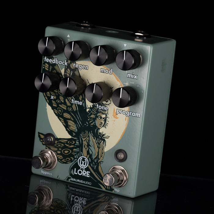 Used Walrus Audio Lore Reverse Soundscape Generator Reverb/Delay/Octave Pedal
