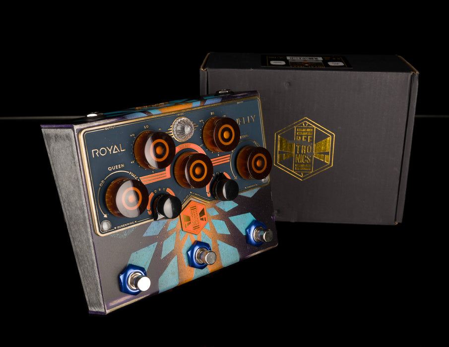 fuzz and overdrive in one pedal Used BeetronicsFX Custom Shop 1 Off Blue Royal Jelly Overdrive Fuzz Pe — Truetone Music