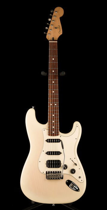 Pre Owned 1995 Fender Stratocaster Special HSS White Blonde With Flight Case