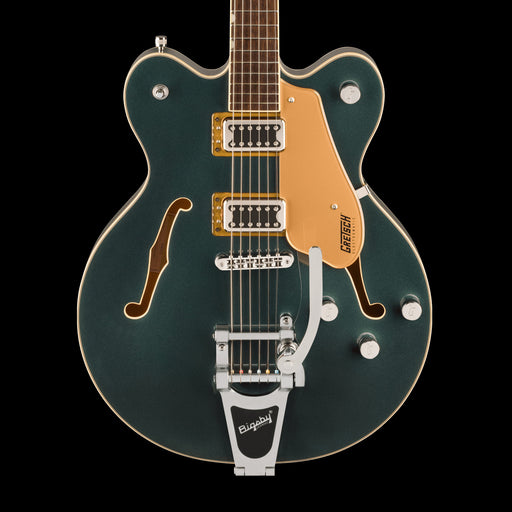 Gretsch G5622T Electromatic Center Block Double-Cut with Bigsby Cadillac Green Close Up Front