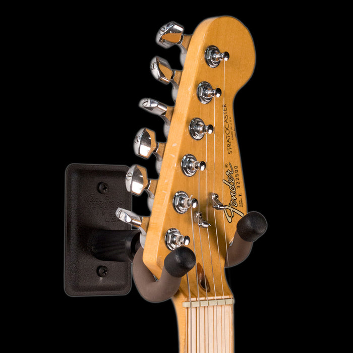 String Swing Metal Guitar Wall Mount - White - WCC11K