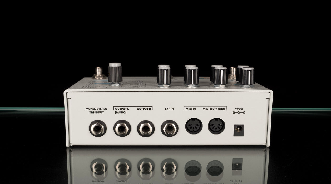 hologram new pedal Used Hologram Electronics Microcosm Granular Looper and Glitch Pedal — Truetone Music