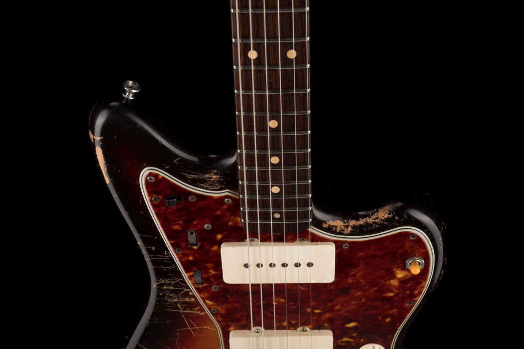 Vintage 1961 Fender Jazzmaster 3-Tone Sunburst with Case