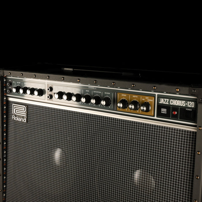 Pre Owned Roland Cube JC-120 Guitar Amp Combo With Footswitch and Cover - Z2M6777