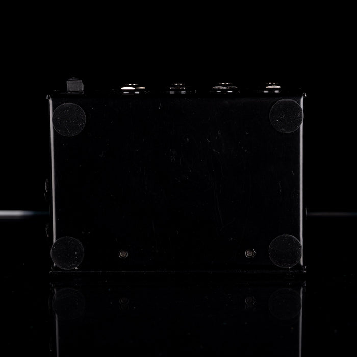 Used Radial Engineering Shotgun 4-Output Guitar Amp Driver Pedal With Box