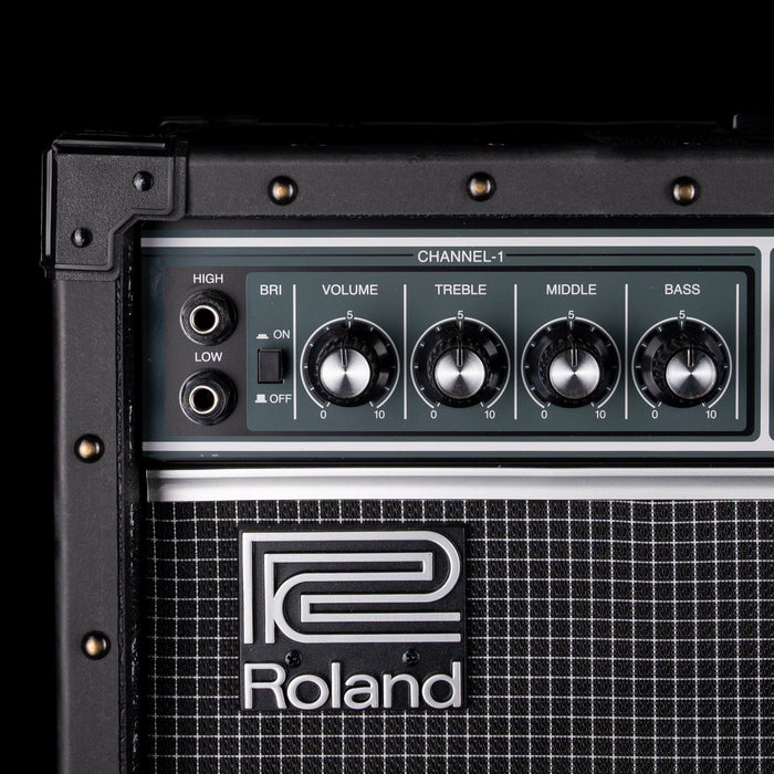 Pre Owned Roland JC-120 Guitar Amp Combo With Footswitch and Cover - Z2M6789