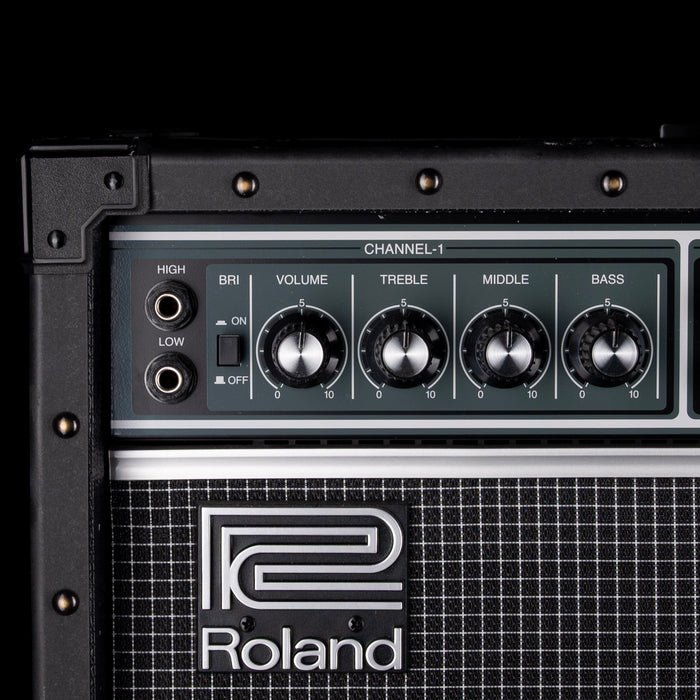 Pre Owned Roland JC-120 Guitar Amp Combo With Footswitch and Cover - Z2M6777