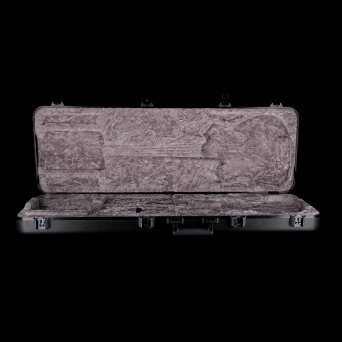 Used Fender Deluxe Molded Bass Case