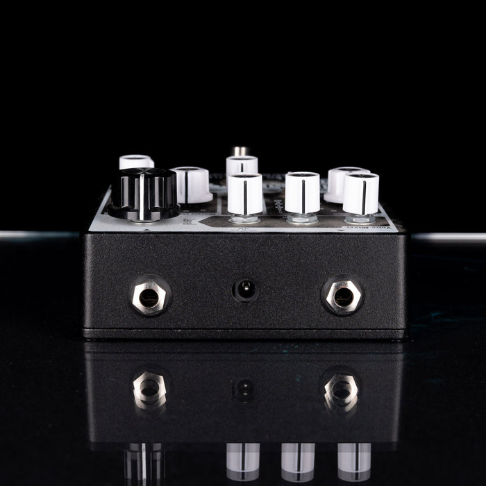 Used EarthQuaker Devices Data Corrupter Modulated Monophonic Harmonizing Pedal