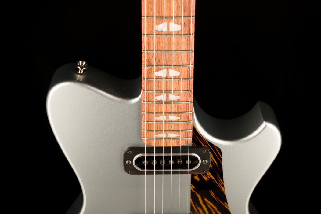 Powers Electric A Type Hardtail Dolomite Silver with Softshell Case