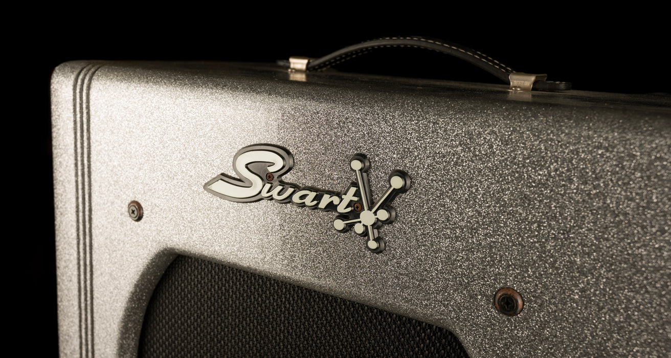Pre Owned Swart Special Edition Space Tone Reverb Silver Sparkle Guitar Amp Combo with Footswitch