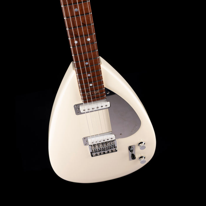 Pre-Owned 2007 Vox Custom Shop 50th Anniversary White Teardrop 57-07 Model With HSC