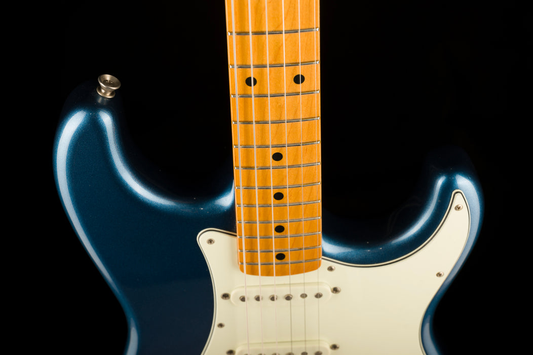 Used Fender FSR Traditional 50s Stratocaster Lake Placid Blue with Competition Stripe with Gig Bag