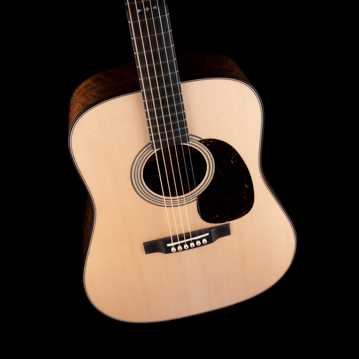 Martin Custom Shop D-28 Figured Black Walnut With Case
