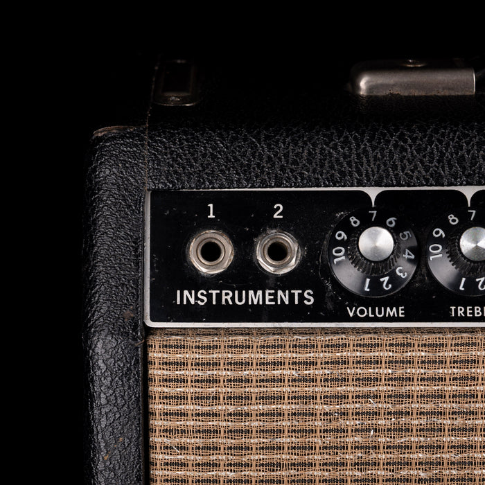 Vintage Fender 1966 Vibro Champ Guitar Amp Combo