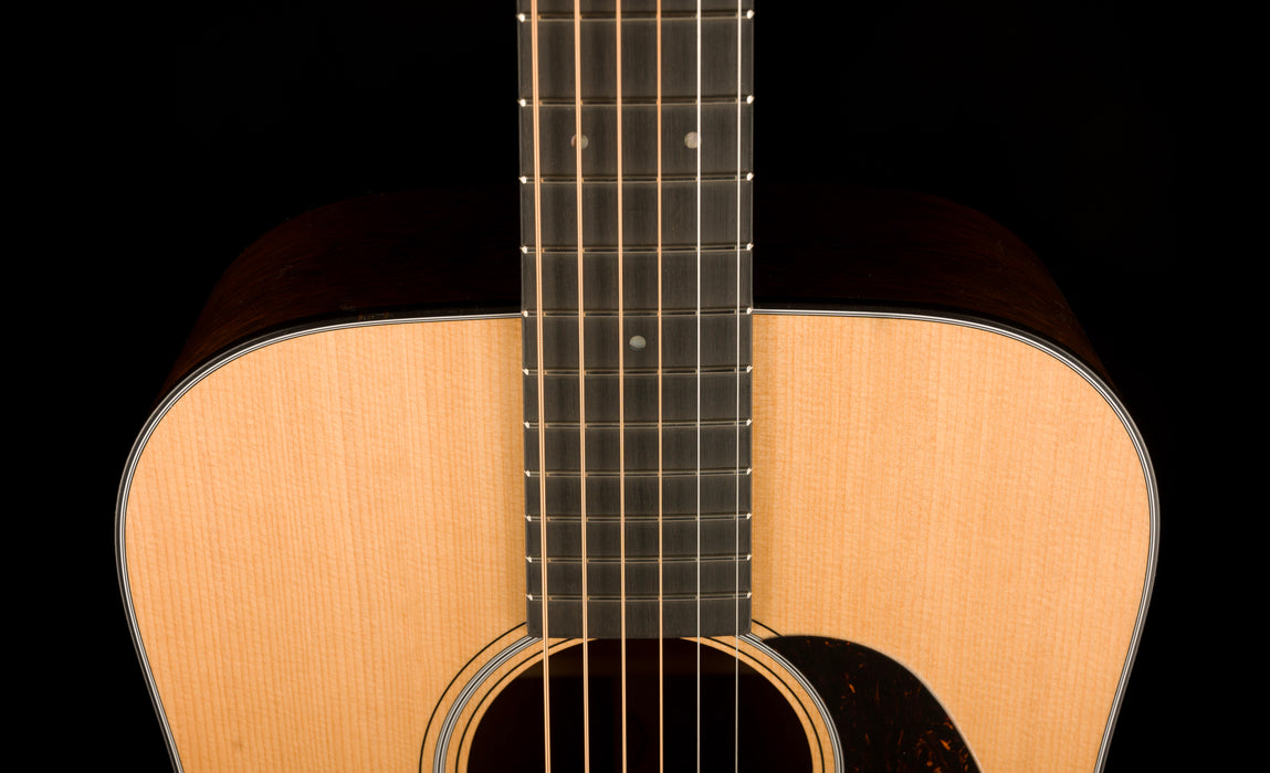 Martin D-18 Authentic 1937 Acoustic Guitar With Case