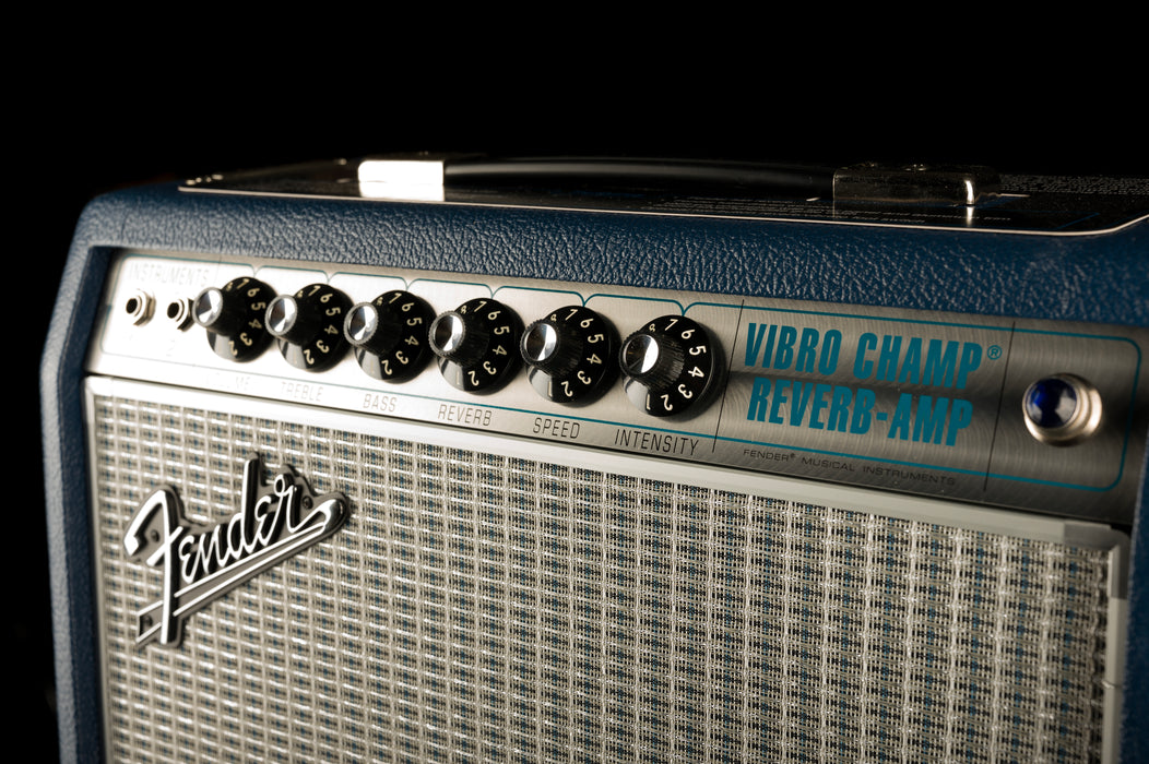 Fender Limited Edition FSR '68 Custom Vibro Champ Navy Guitar Amp Combo