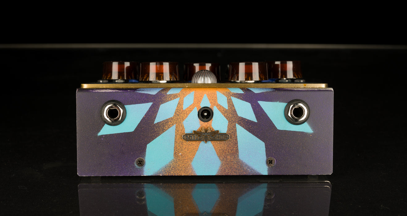 fuzz and overdrive in one pedal Used BeetronicsFX Custom Shop 1 Off Blue Royal Jelly Overdrive Fuzz Pe — Truetone Music