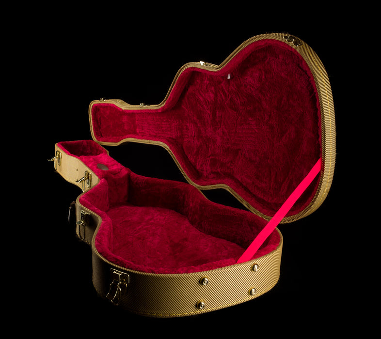 Used 00 Small Body Acoustic Guitar Case Tweed