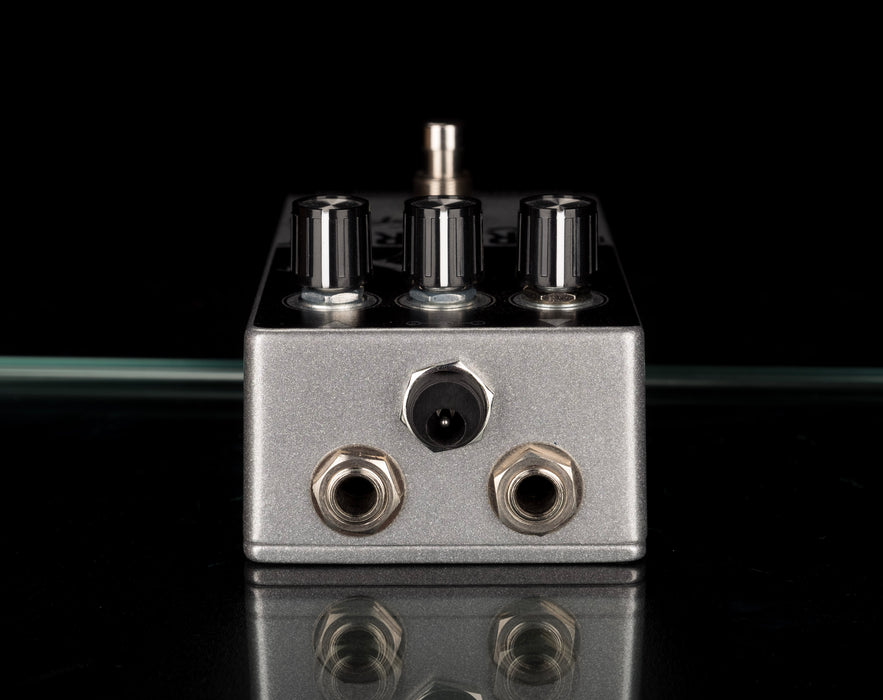 Use Spruce Effects The Arborist Boost and Overdrive Pedal with Box