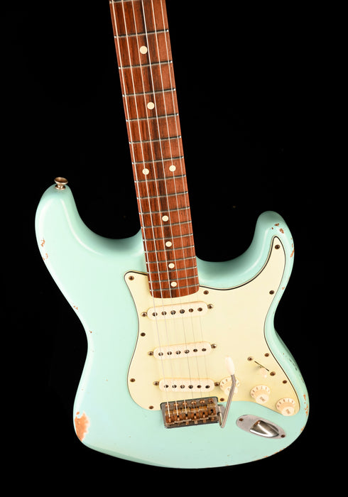 Pre Owned 2008 Fender Custom Shop 1960 Stratocaster Relic Daphne Blue With Case
