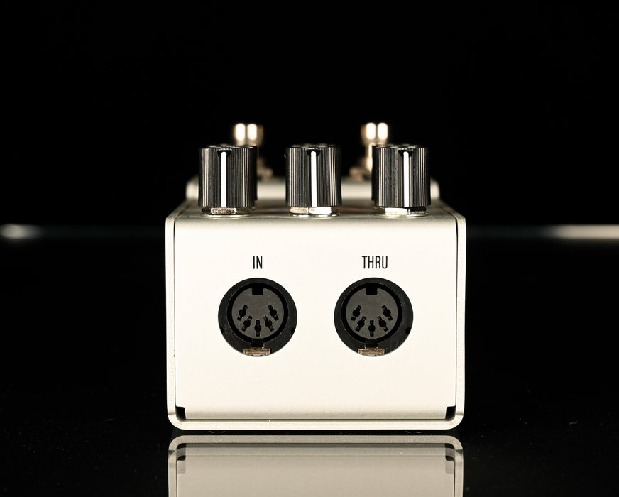 Used Walrus Audio MAKO Series D1 High-Fidelity Delay V2 Guitar Effect Pedal with Box