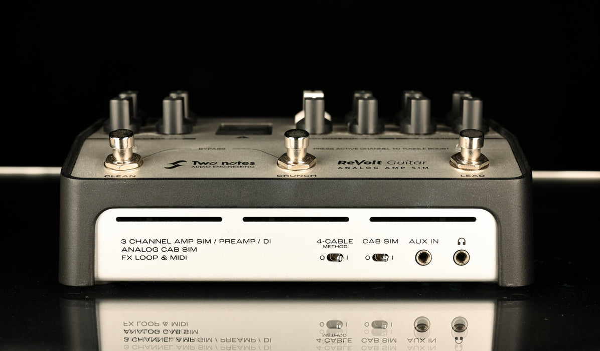 analog amp simulator pedal Used Two Notes ReVolt Guitar Amp Simulator Pedal with Box — Truetone Music