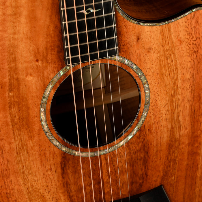 Pre Owned 2005 Taylor K-20ce Koa Natural Acoustic Electric Guitar With OHSC