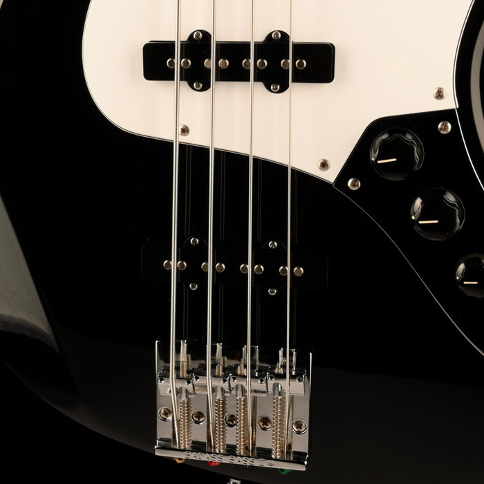 Pre Owned 1990 Fender Geddy Lee Jazz Bass Black With Case