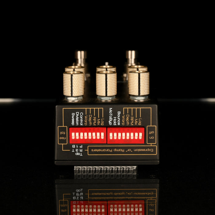 vUsed Chase Bliss Audio Warped Vinyl HiFi Analog Vibrato Chorus Pedal with Box