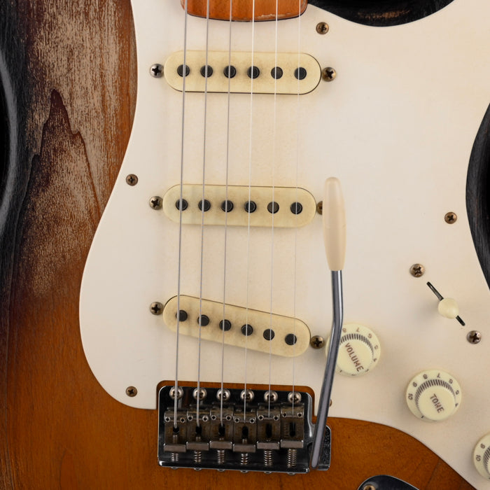 Fender Custom Shop Masterbuilt Paul Waller 1957 Stratocaster Heavy Weathered 2-Tone Sunburst With Case