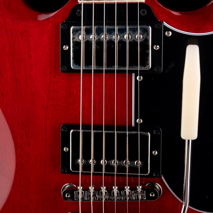 Gibson SG Standard '61 Maestro Vibrola Vintage Cherry Electric Guitar With Case
