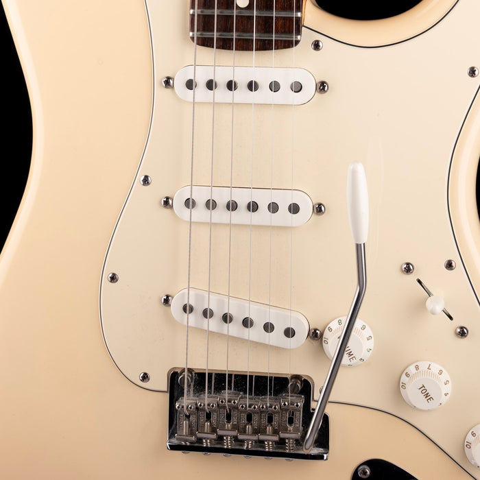 Pre Owned 2007 Fender American Standard Stratocaster Olympic White With OHSC