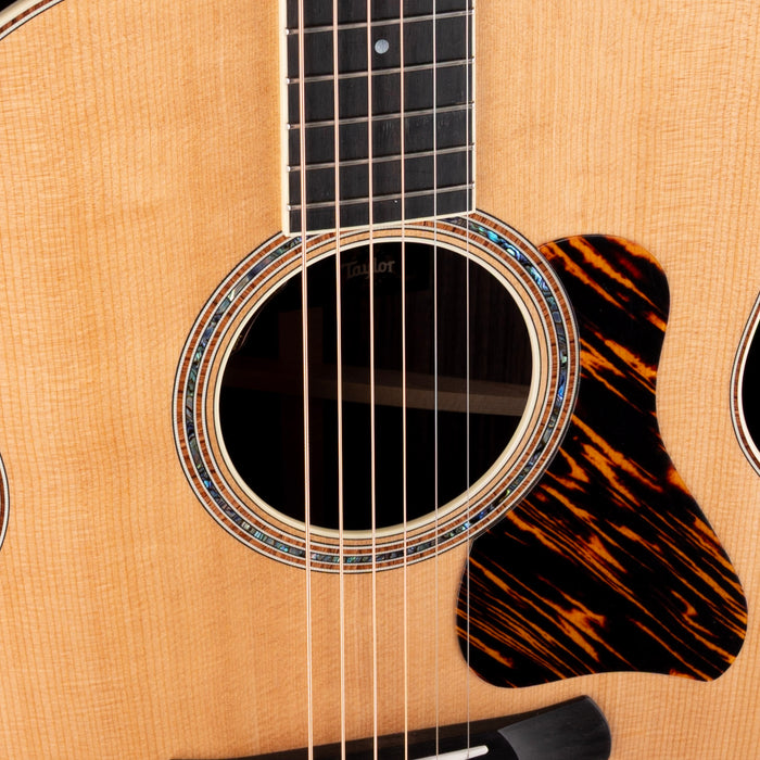 Taylor Truetone Custom Select Gold Label 814e Super Auditorium Rosewood Natural with Case