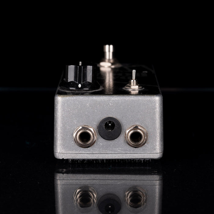 Used Menatone Point to Point Hand Wired LIMITED RUN Das Boost Guitar Effect Pedal With Box