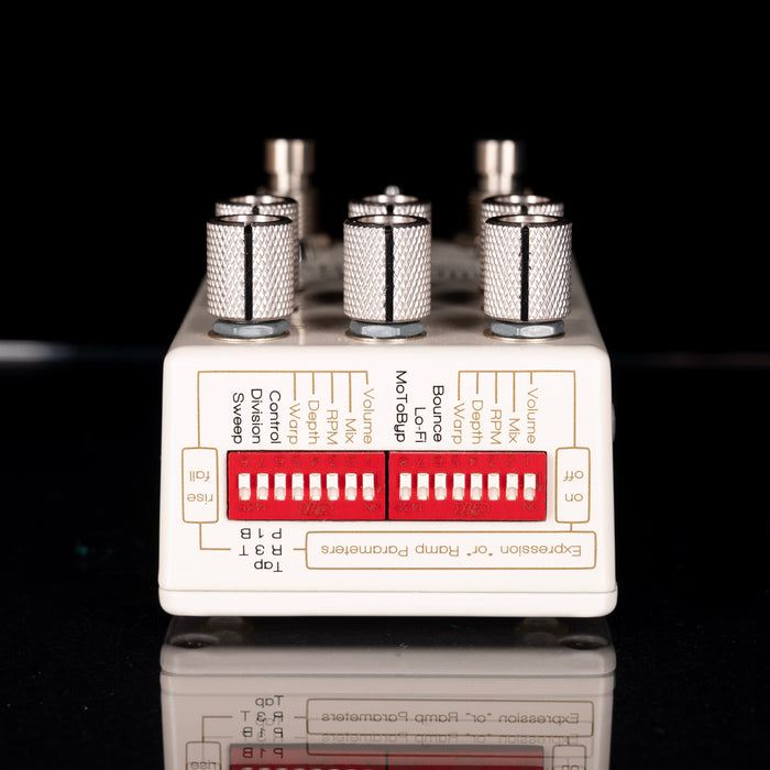 Used Chase Bliss Audio Warped MKII Vinyl HiFi Analog Vibrato Chorus Pedal with Box