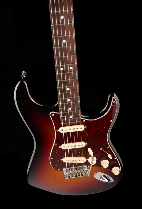 Used Fender American Professional II Stratocaster Rosewood Fingerboard 3-Color Sunburst
